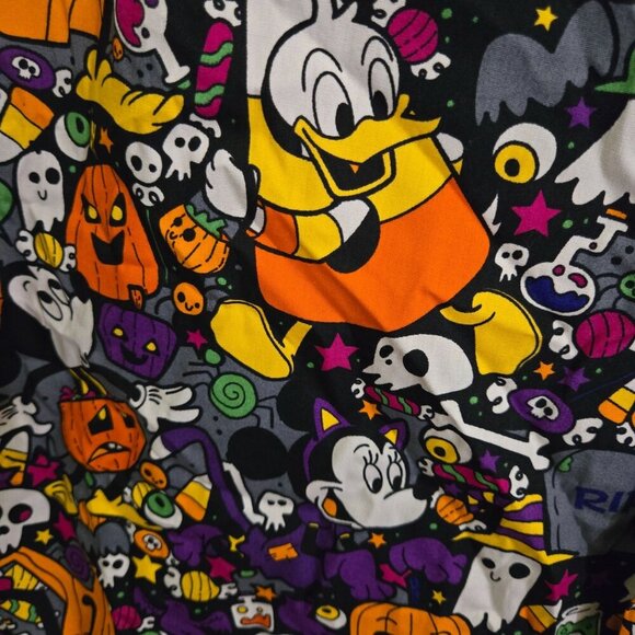 Disney 2022 Mickey And Friends Halloween Button Down Shirt Sleeve Shirt Size S - Picture 7 of 10